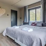 Zee Hotel 3*