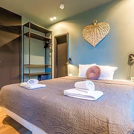 Zee Hotel 3*